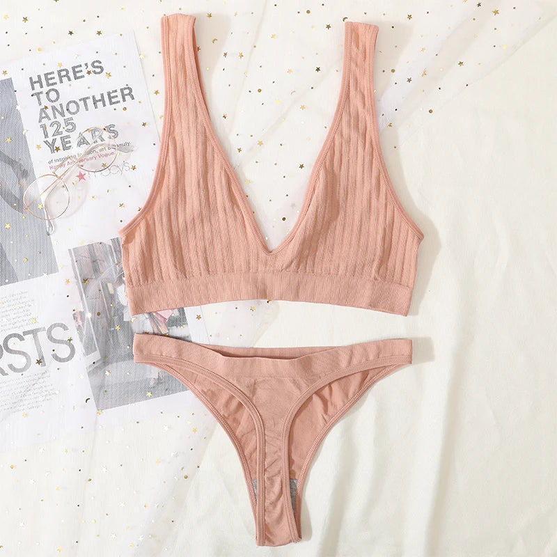 Seamless Bras Set Women Sexy Thongs Low Waist Panties Sport Ribbed Bra Tops Nonwire Bralette Wirefree Brassiere Female Intimates Aviola