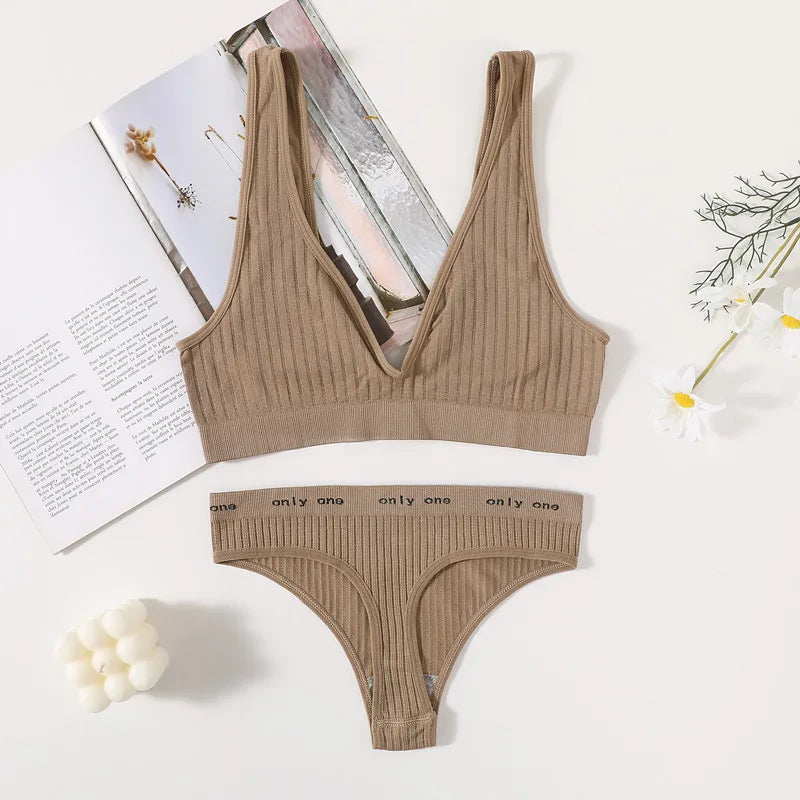 Seamless Bras Set Women Sexy Thongs Low Waist Panties Sport Ribbed Bra Tops Nonwire Bralette Wirefree Brassiere Female Intimates Aviola