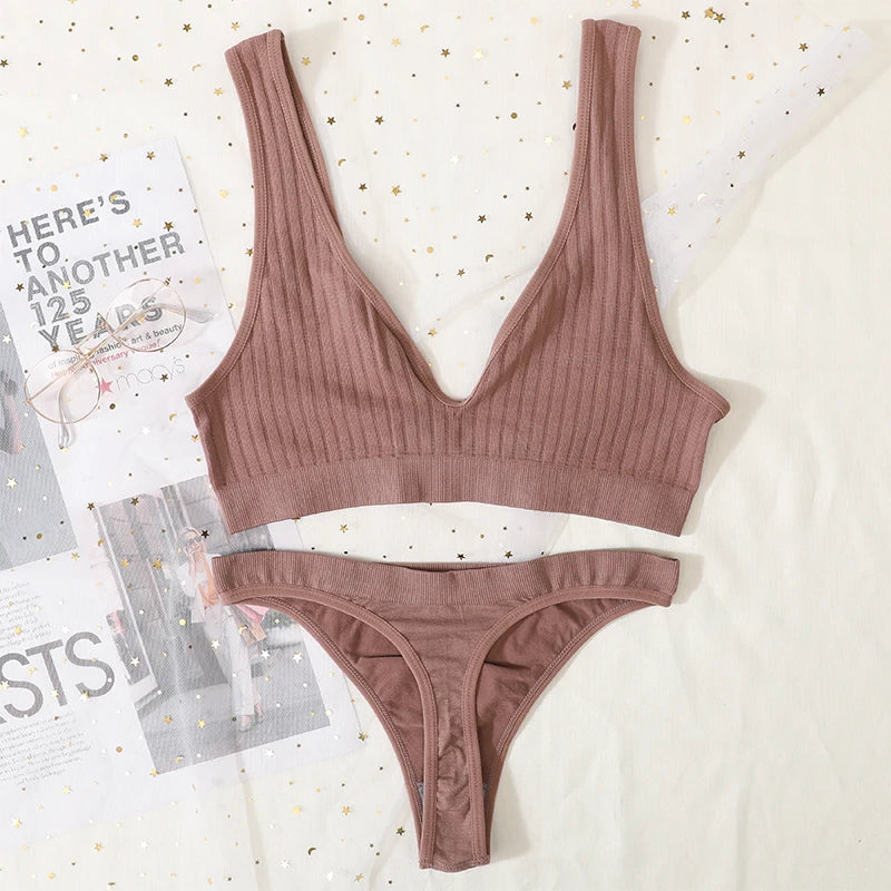 Seamless Bras Set Women Sexy Thongs Low Waist Panties Sport Ribbed Bra Tops Nonwire Bralette Wirefree Brassiere Female Intimates Aviola