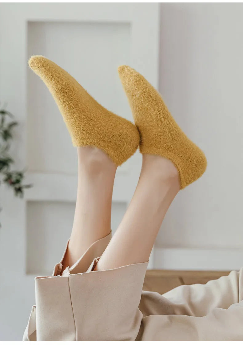 Winter Warm Thicken Thermal Low Cut Socks Women Woollen Seamless Sock Velvet Soft Sleeping Socks Solid Color Casual Floor Socks Aviola