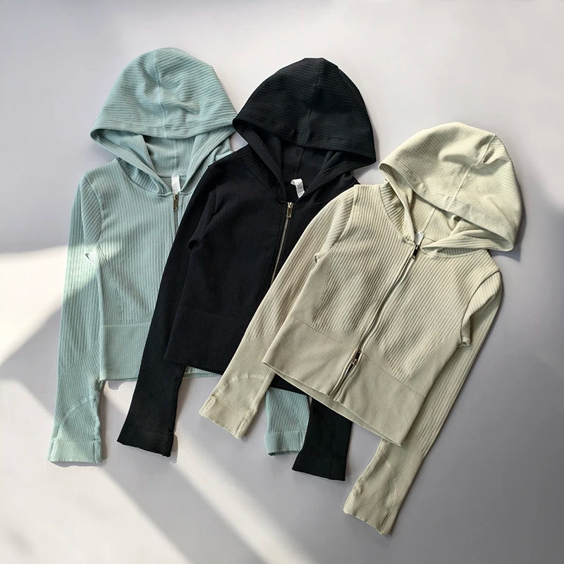 2024 New Hooded Tight Fitting Sports Jacket for Women's Running Training Yoga Suit Long Sleeved Zipper Yoga Jacket Running Top Aviola