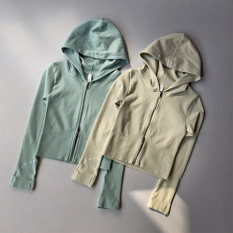 2024 New Hooded Tight Fitting Sports Jacket for Women's Running Training Yoga Suit Long Sleeved Zipper Yoga Jacket Running Top Aviola