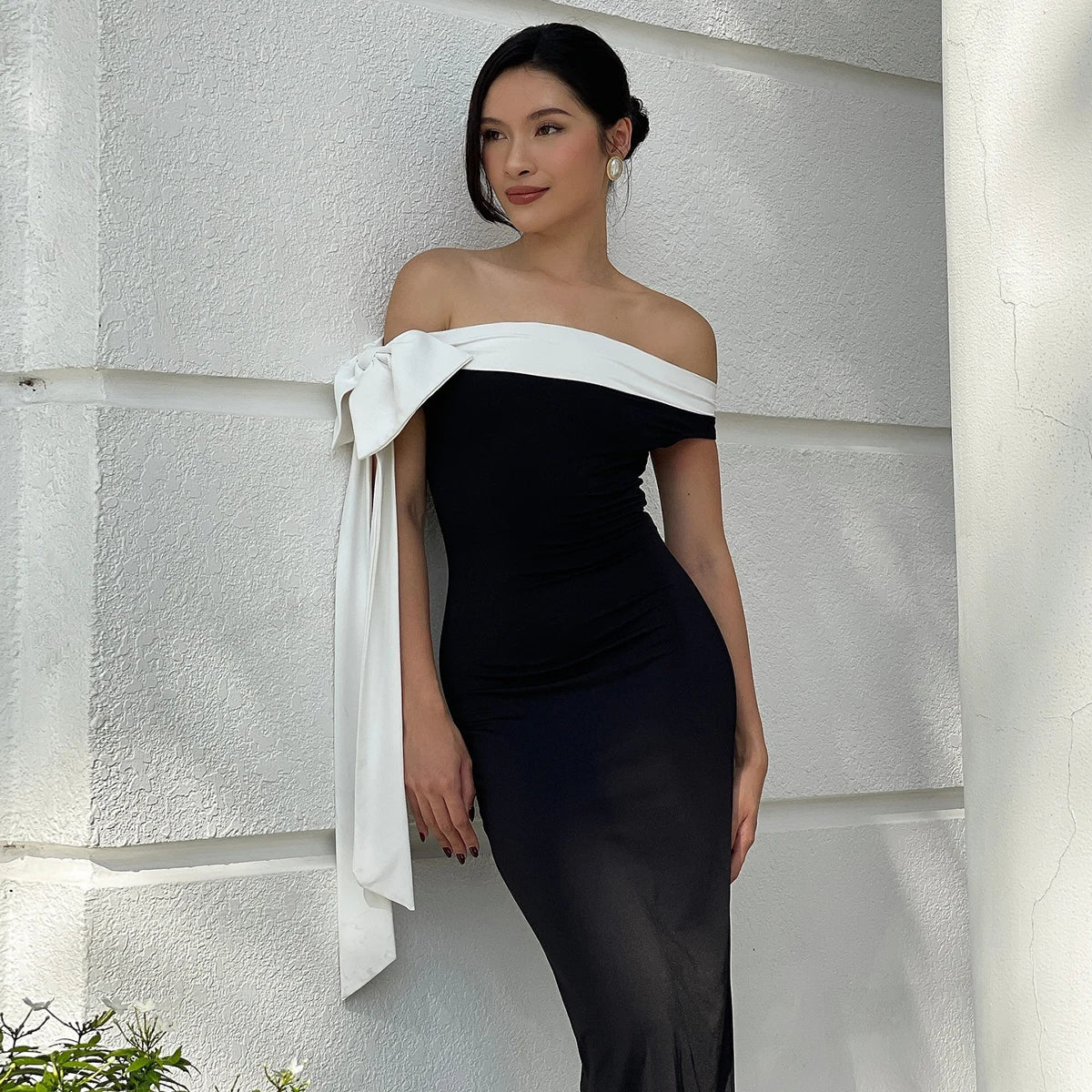 Nibber Black White Patchwork Woman Dress Elegant Bow One Shoulder Sleeveless Frenulum Temperament Skinny Noble Gown Vestidos Aviola