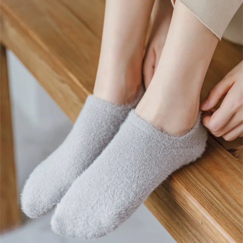 Winter Warm Thicken Thermal Low Cut Socks Women Woollen Seamless Sock Velvet Soft Sleeping Socks Solid Color Casual Floor Socks Aviola