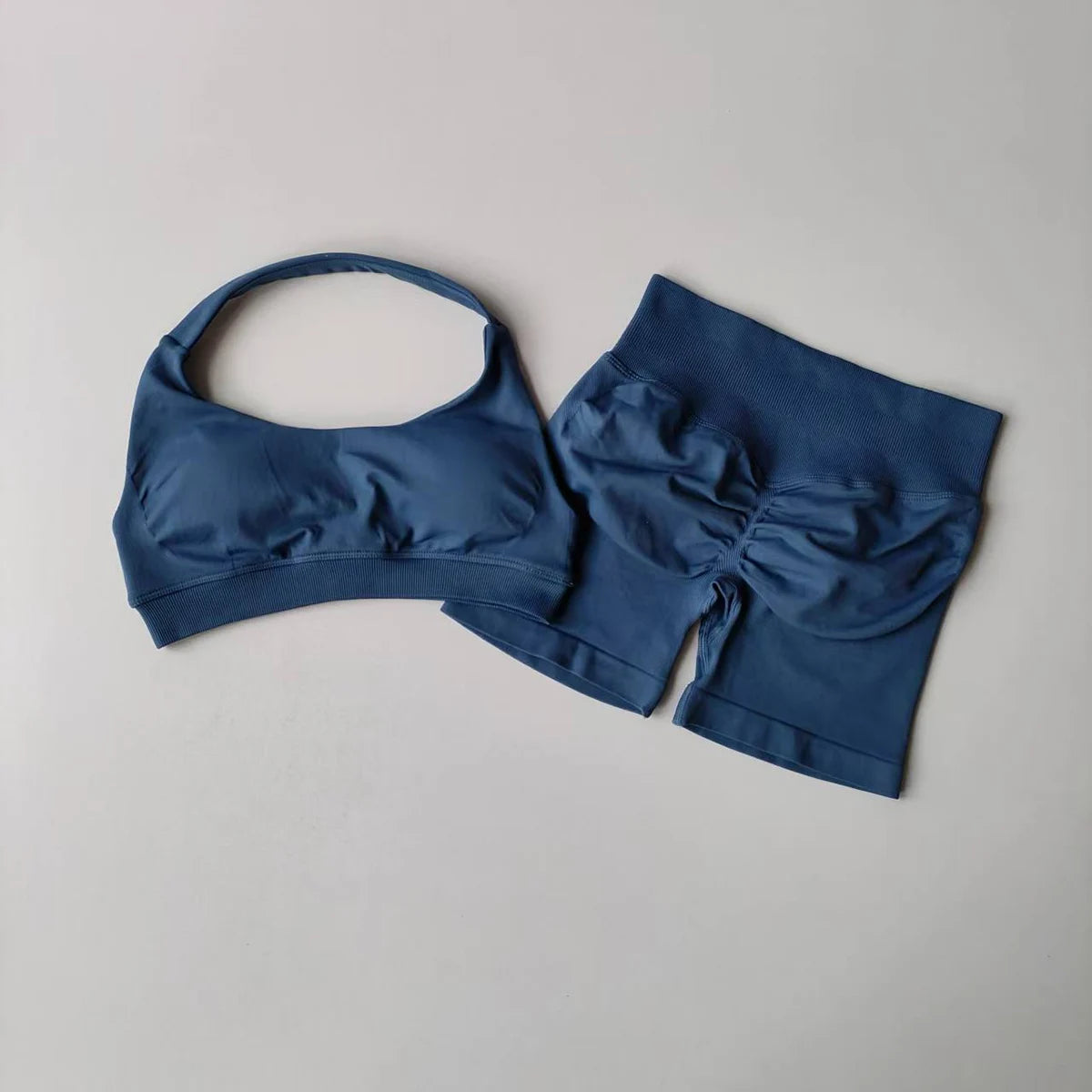 2 Pieces Yoga Suit for Women Seamless Fitness Gym Clothes Halter Sports Bra Matching Impact Shorts Workout Sets Gym Outfit Aviola