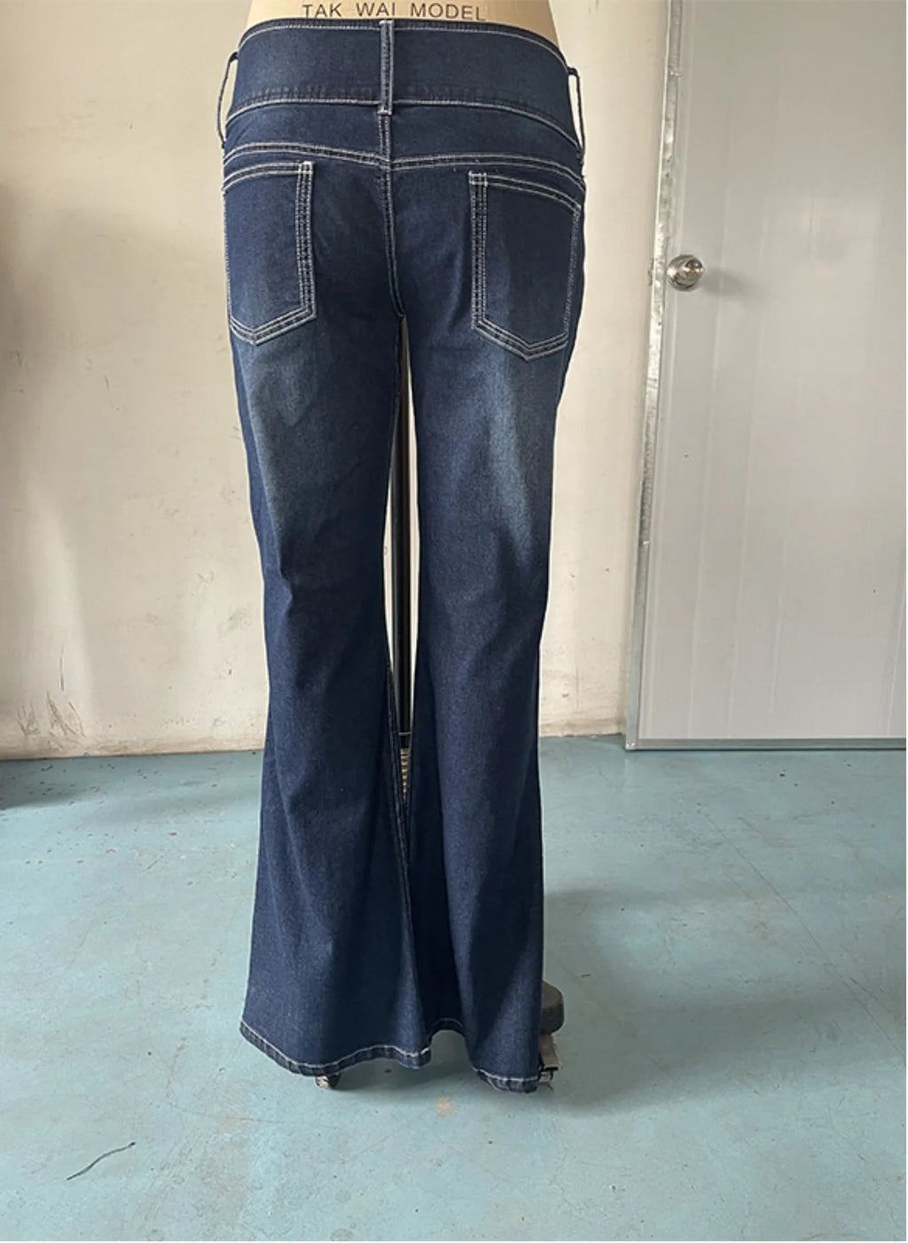 Mid Waist Flared Jeans Women Button Casual Straight Leg Pants New 2023 Summer Pocket Hole Female Loose Office Lady Slim Pants Aviola