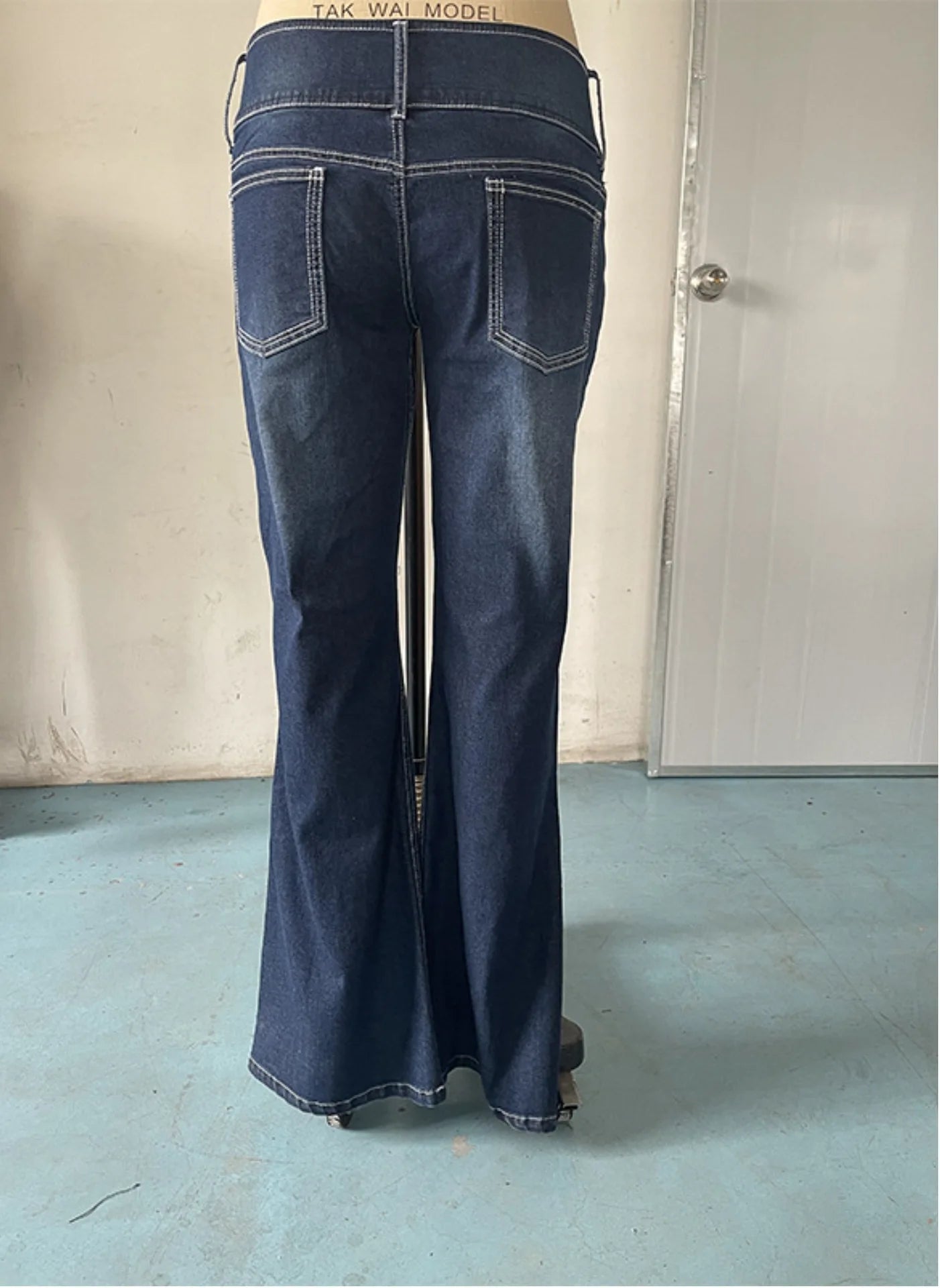 Mid Waist Flared Jeans Women Button Casual Straight Leg Pants New 2023 Summer Pocket Hole Female Loose Office Lady Slim Pants Aviola