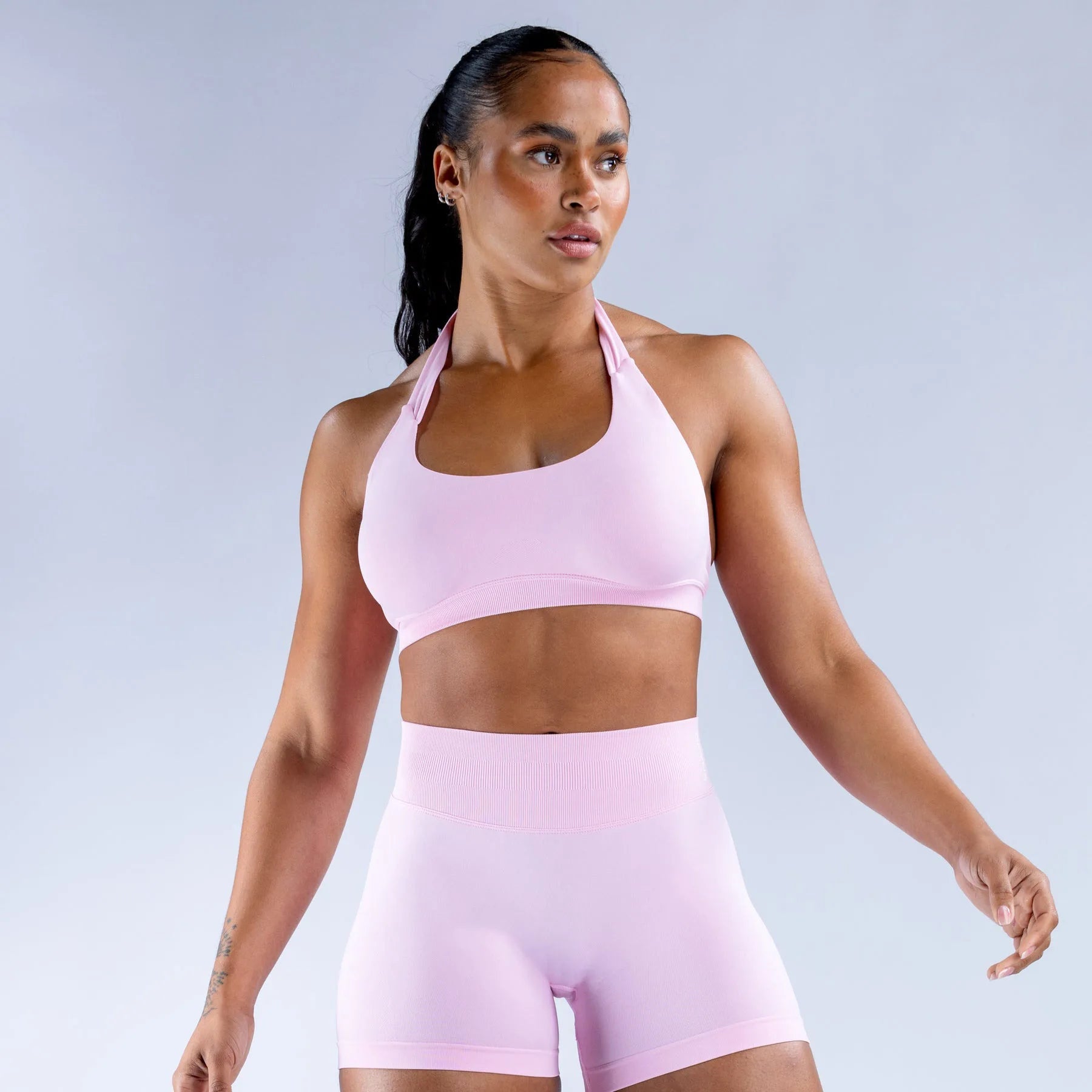 2 Pieces Yoga Suit for Women Seamless Fitness Gym Clothes Halter Sports Bra Matching Impact Shorts Workout Sets Gym Outfit Aviola