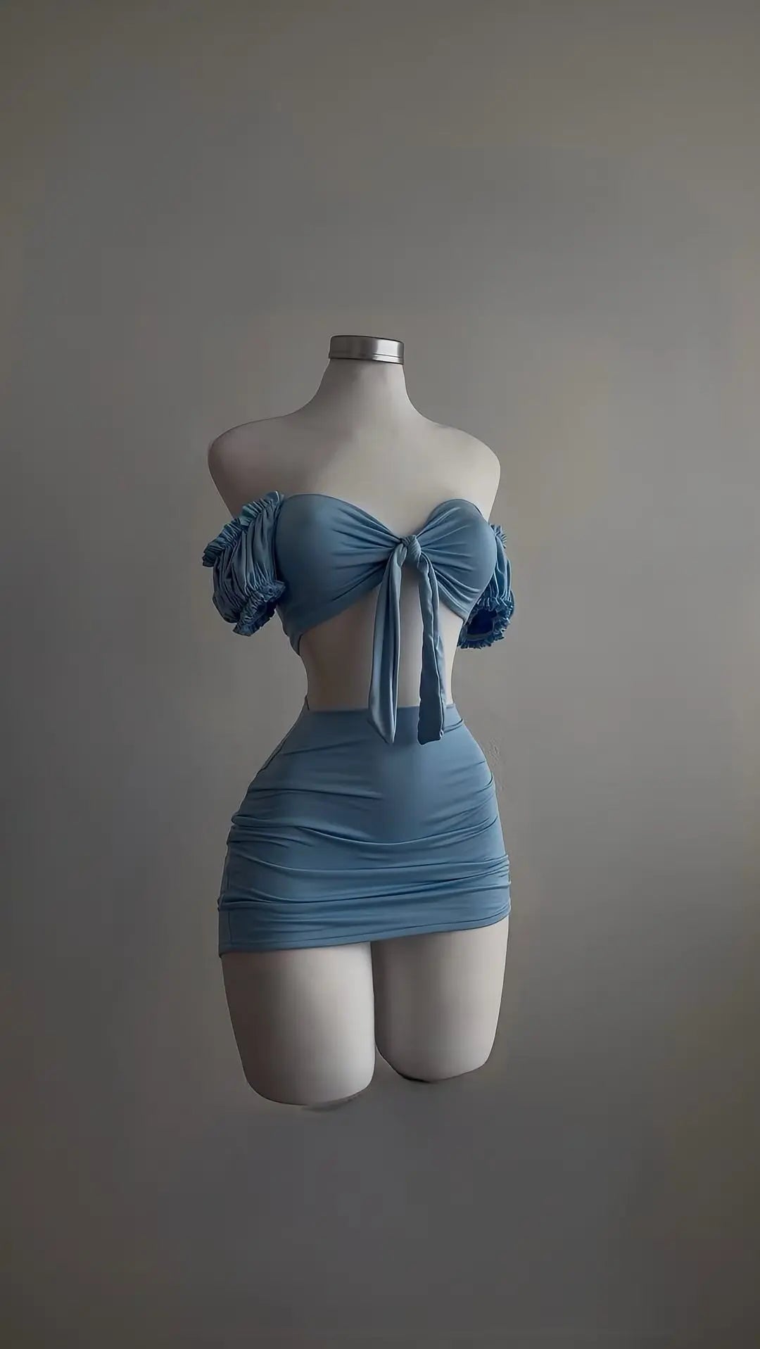 A sexy and fashionable two-piece short skirt with hollowed-out pleated puffed sleeves that wraps the hips Aviola