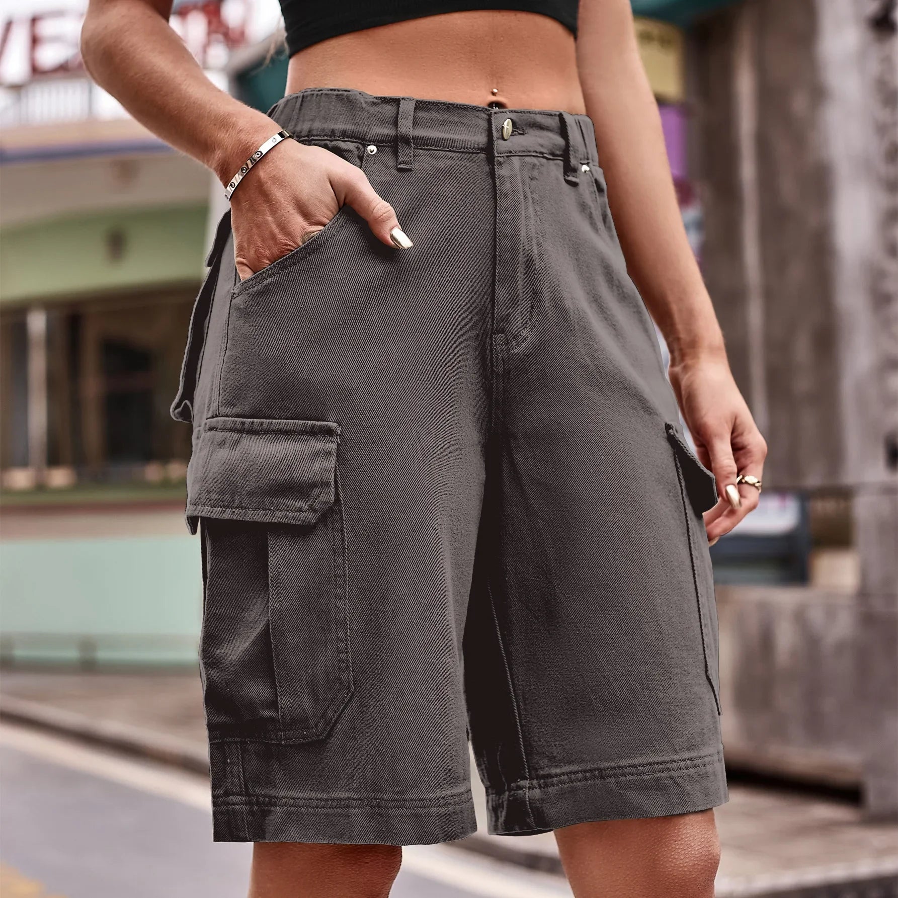 Mom Jeans Women Knee Length Cargo Pants Vintage Multiple Pockets Elastic Waist Female Streetwear Straight Party Denim Party 2025 Aviola