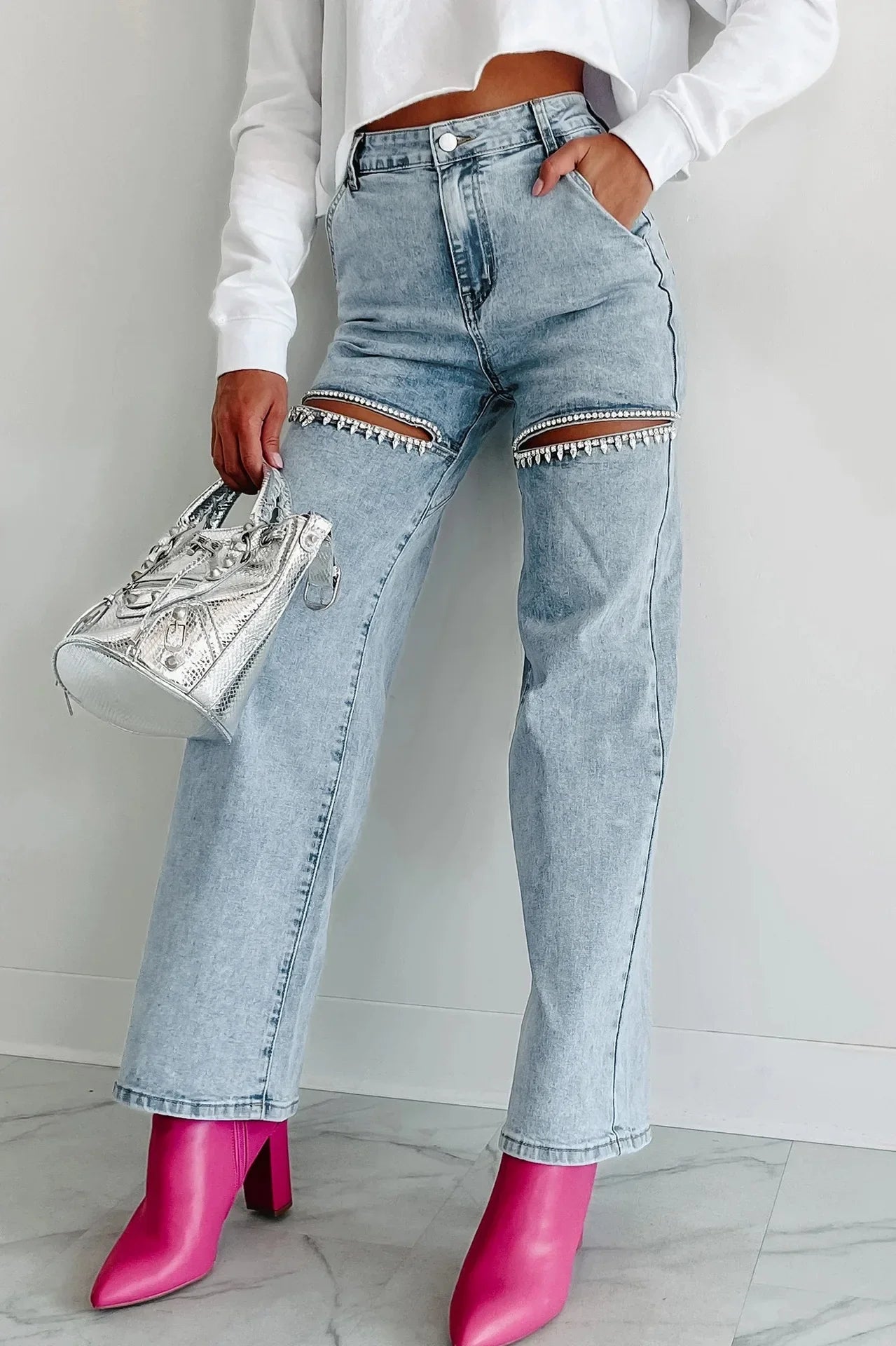 Denim Jeans for Women Streetwear Straight Pants Hole Diamonds Mid Waist Washed Distressed 2025 Casual Mom Ankle Length Trousers Aviola