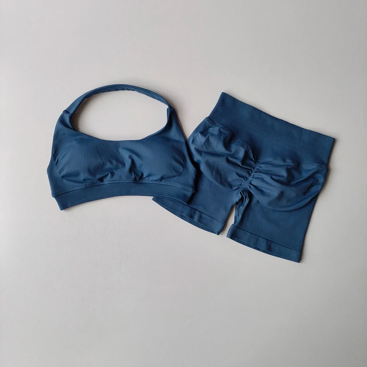 2 Pieces Yoga Suit for Women Seamless Fitness Gym Clothes Halter Sports Bra Matching Impact Shorts Workout Sets Gym Outfit Aviola