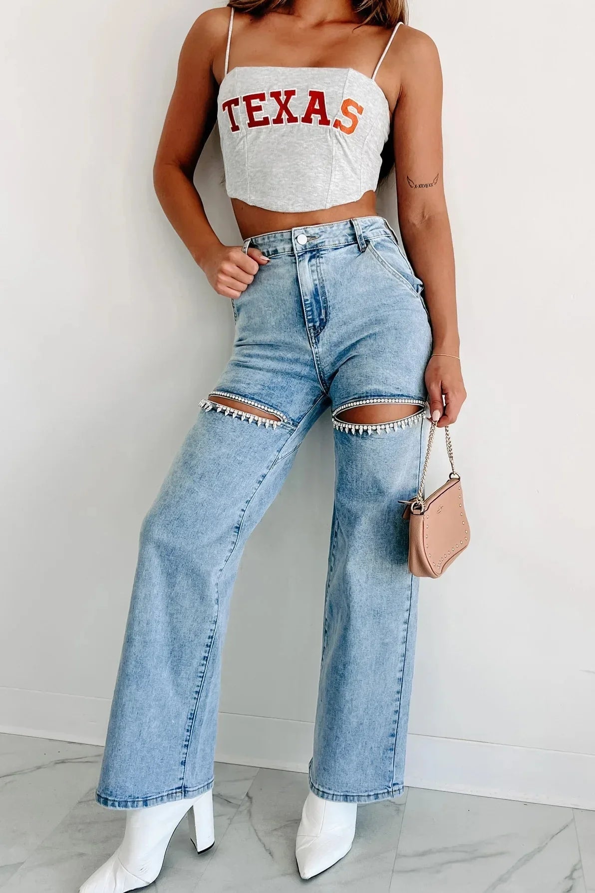 Denim Jeans for Women Streetwear Straight Pants Hole Diamonds Mid Waist Washed Distressed 2025 Casual Mom Ankle Length Trousers Aviola