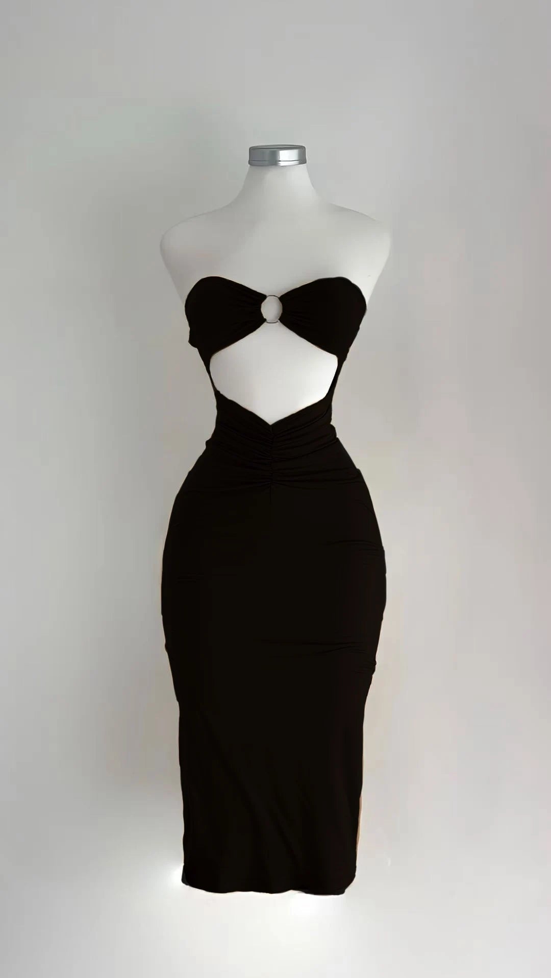 The 2025 summer new solid color sleeveless sexy strapless cutout long dress from Europe and America Aviola
