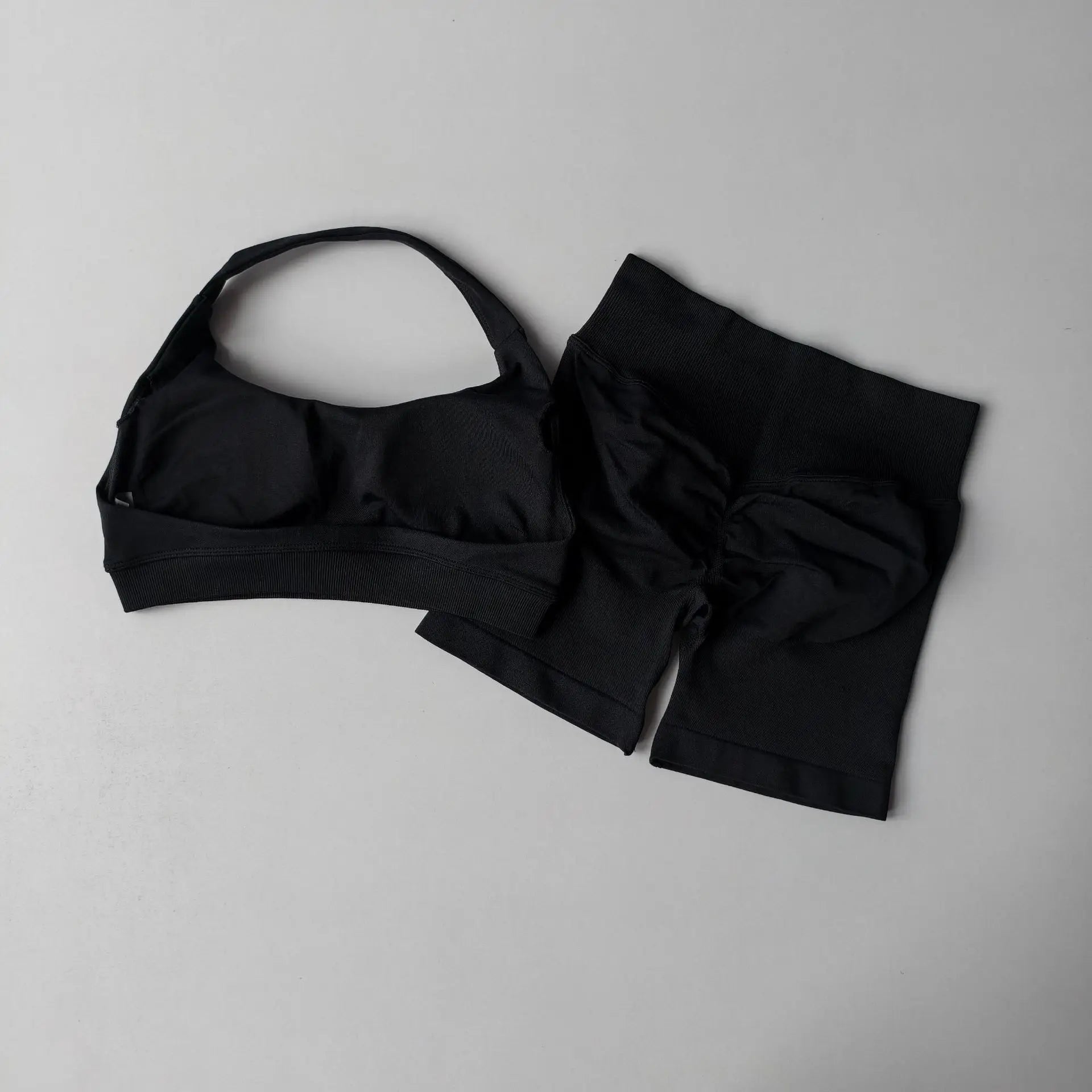 2 Pieces Yoga Suit for Women Seamless Fitness Gym Clothes Halter Sports Bra Matching Impact Shorts Workout Sets Gym Outfit Aviola