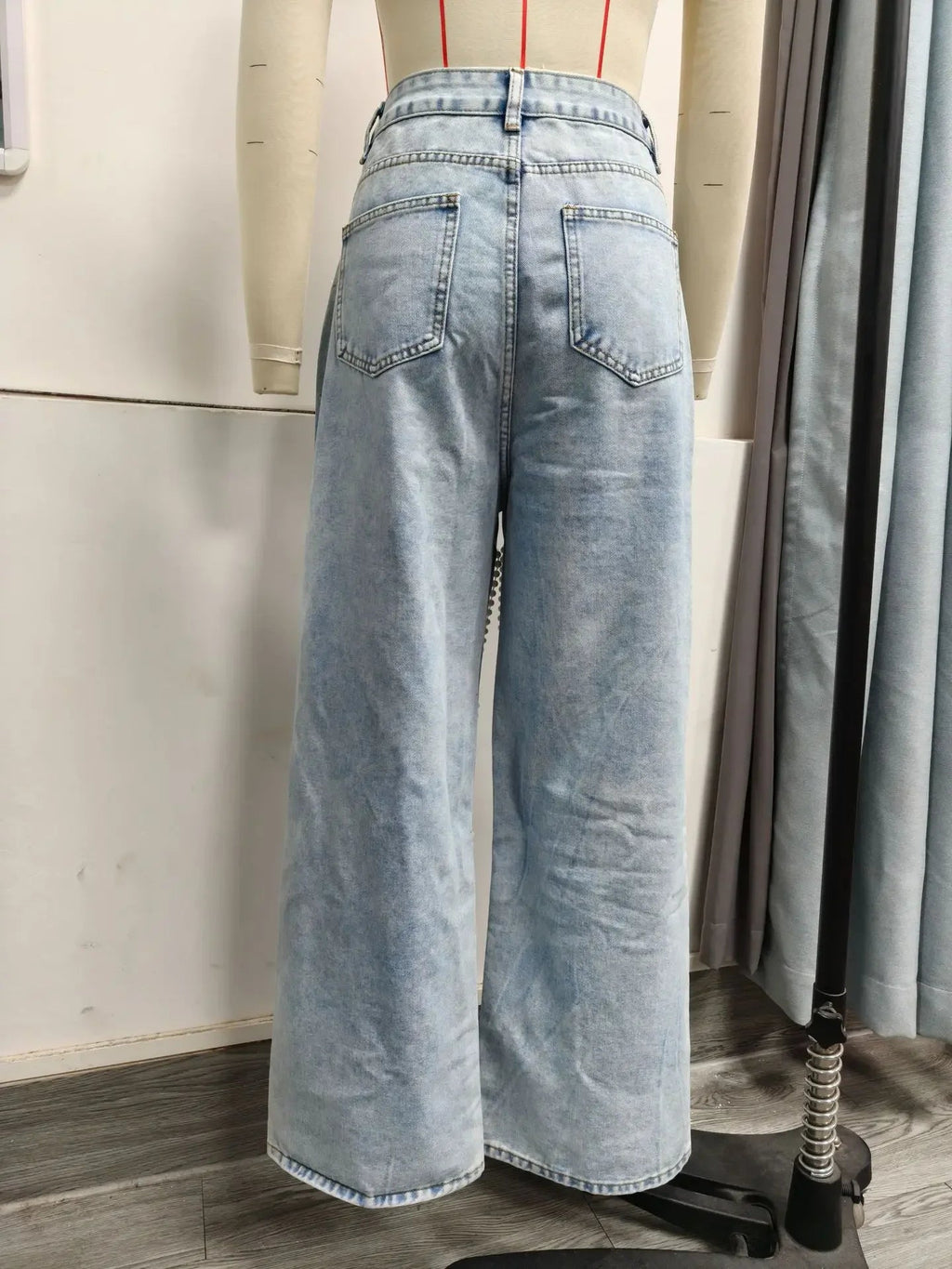 Straight Pants Women Jeans High Waist Beading Washed Distressed Vintage Mom Pockets Button 2025 Streetwear Y2k Denim Trousers Aviola