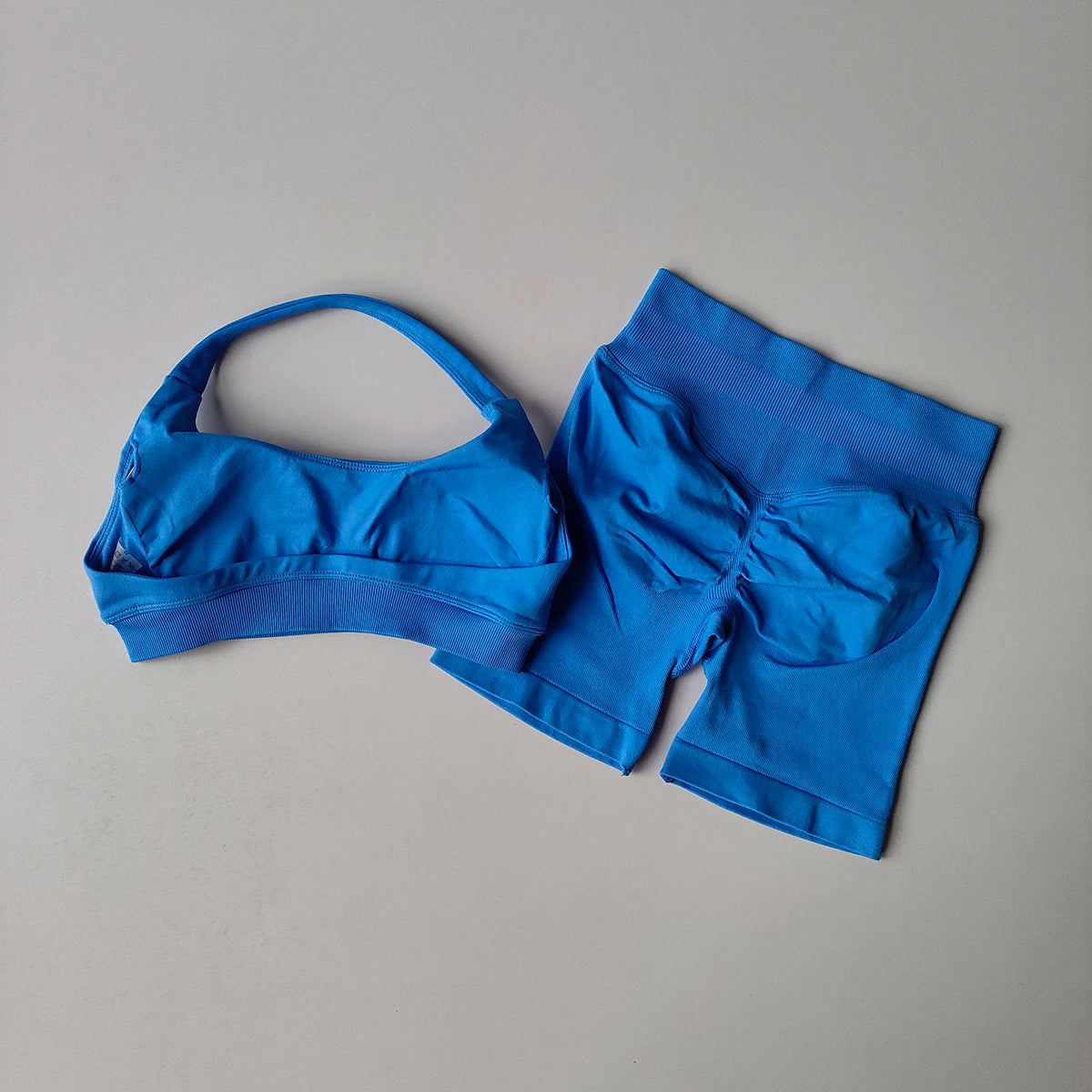 2 Pieces Yoga Suit for Women Seamless Fitness Gym Clothes Halter Sports Bra Matching Impact Shorts Workout Sets Gym Outfit Aviola