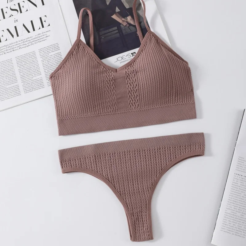 Women Bra Low Waist Briefs Set Seamless Sports Bras Non-wire Bralette Sexy Lingerie Set Female Comfort Ribbed Underwear Set Aviola