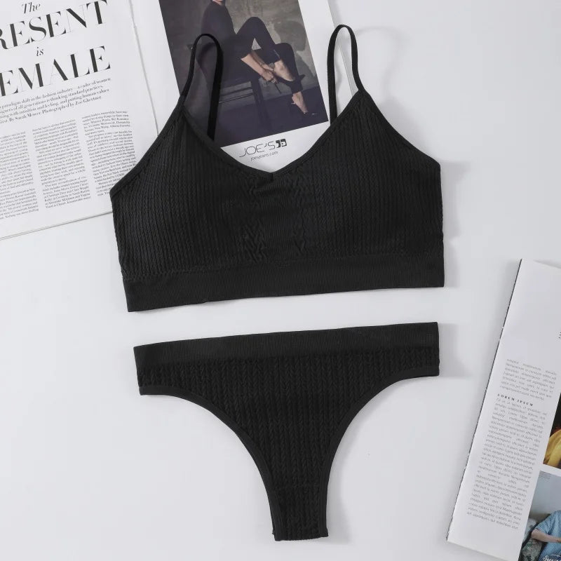 Women Bra Low Waist Briefs Set Seamless Sports Bras Non-wire Bralette Sexy Lingerie Set Female Comfort Ribbed Underwear Set Aviola