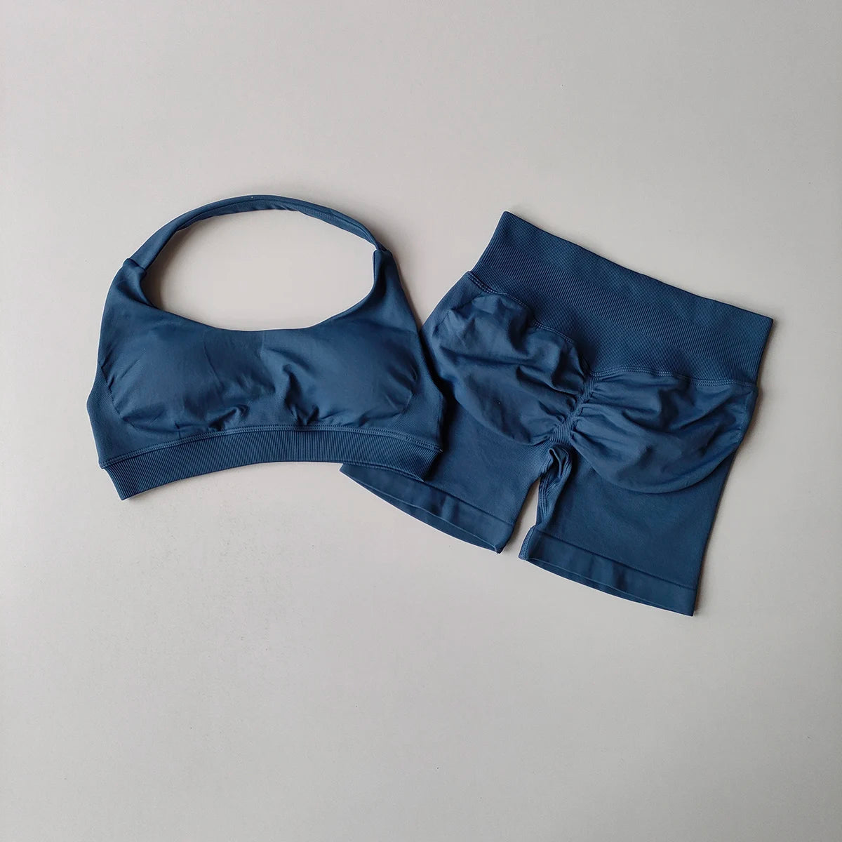 2 Pieces Yoga Suit for Women Seamless Fitness Gym Clothes Halter Sports Bra Matching Impact Shorts Workout Sets Gym Outfit Aviola