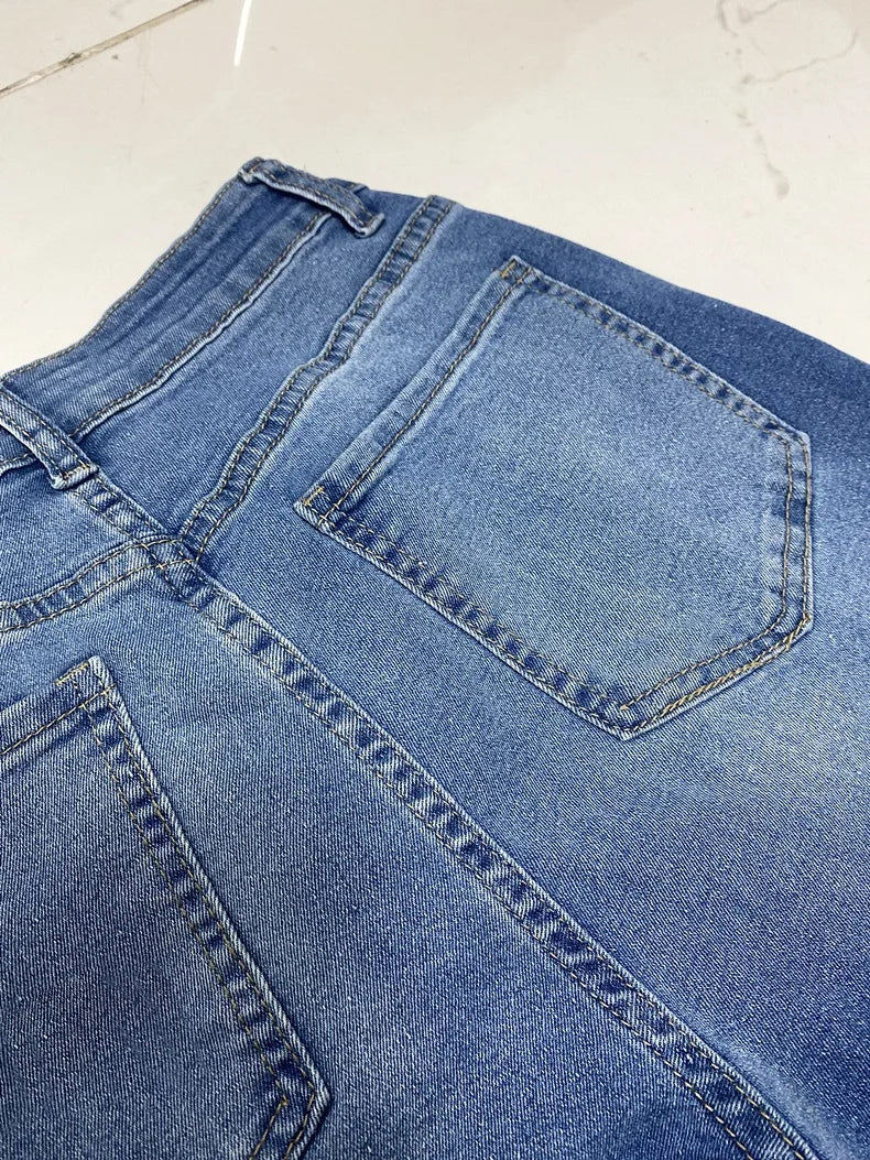 Mom Jeans Women Denim Pant Wide Leg Long Pants Y2k Streetwear High Waist Straight Trousers Elegant Temperament Spring 2025 Aviola