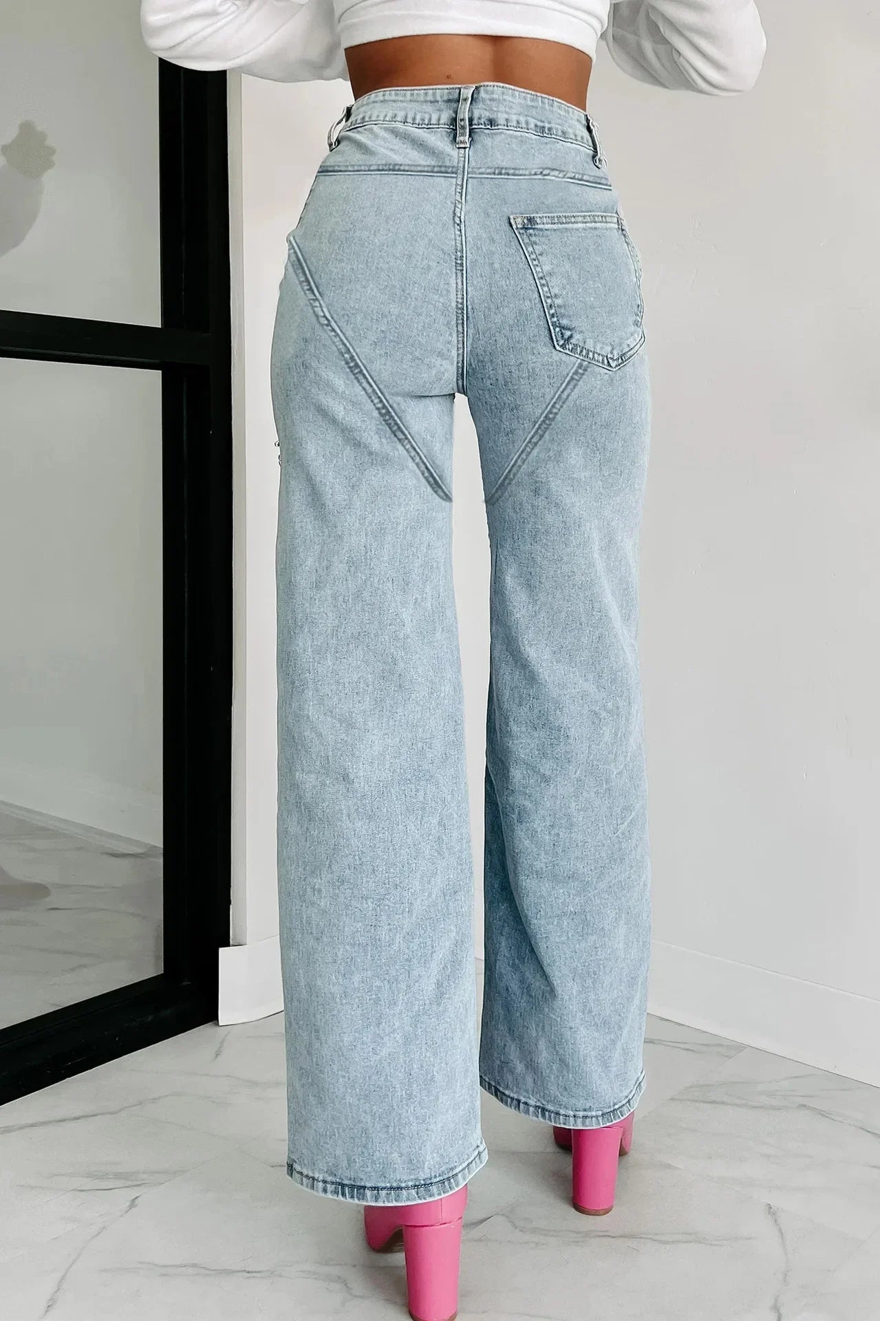 Denim Jeans for Women Streetwear Straight Pants Hole Diamonds Mid Waist Washed Distressed 2025 Casual Mom Ankle Length Trousers Aviola