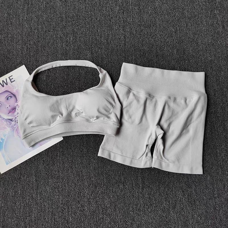 2 Pieces Yoga Suit for Women Seamless Fitness Gym Clothes Halter Sports Bra Matching Impact Shorts Workout Sets Gym Outfit Aviola
