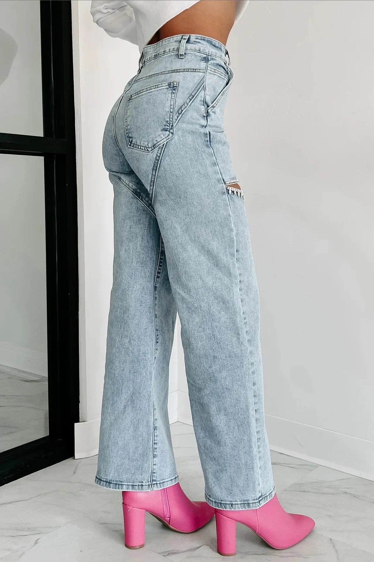 Denim Jeans for Women Streetwear Straight Pants Hole Diamonds Mid Waist Washed Distressed 2025 Casual Mom Ankle Length Trousers Aviola