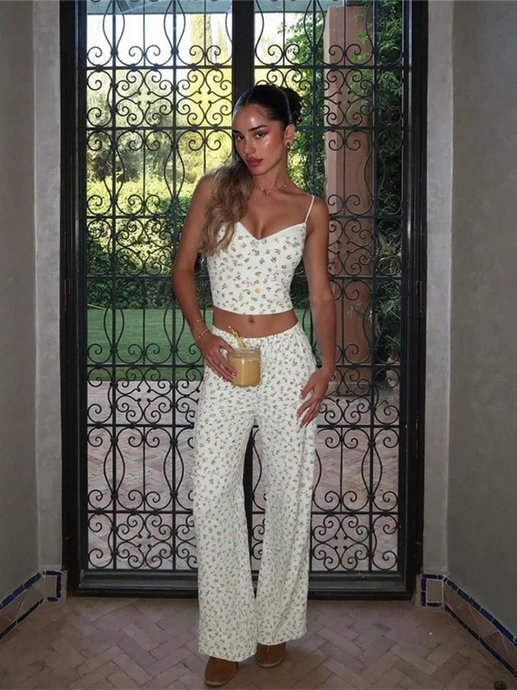 Nibber Floral Prints 2-Piece Set Women Patchwork Bows Low-Neck Suspender Tops+Bandage Loose Trousers Leisure Comfortable Suits Aviola